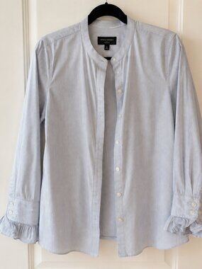 Banana Republic Size 8 Blue and White Striped Ruffle Cuff Button-Down Shirt